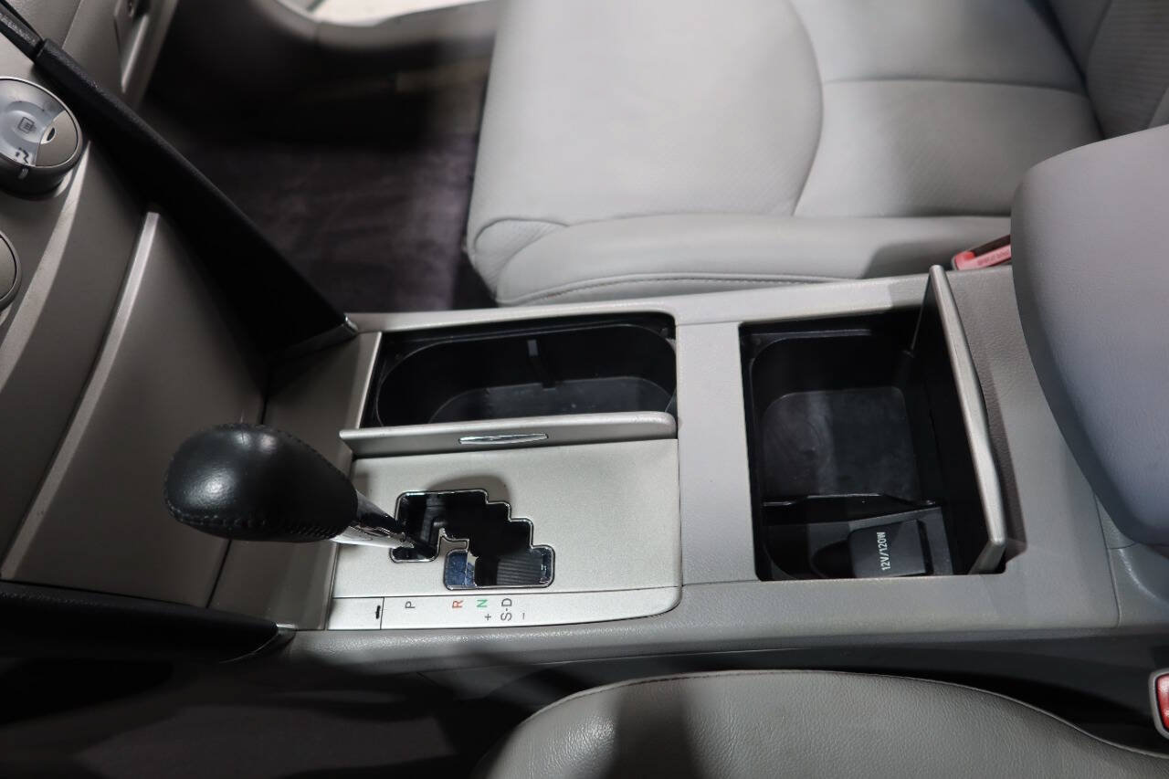 Used 2011 Toyota Camry SE w/ SE Extra-Value Pkg #1 FWD image 23