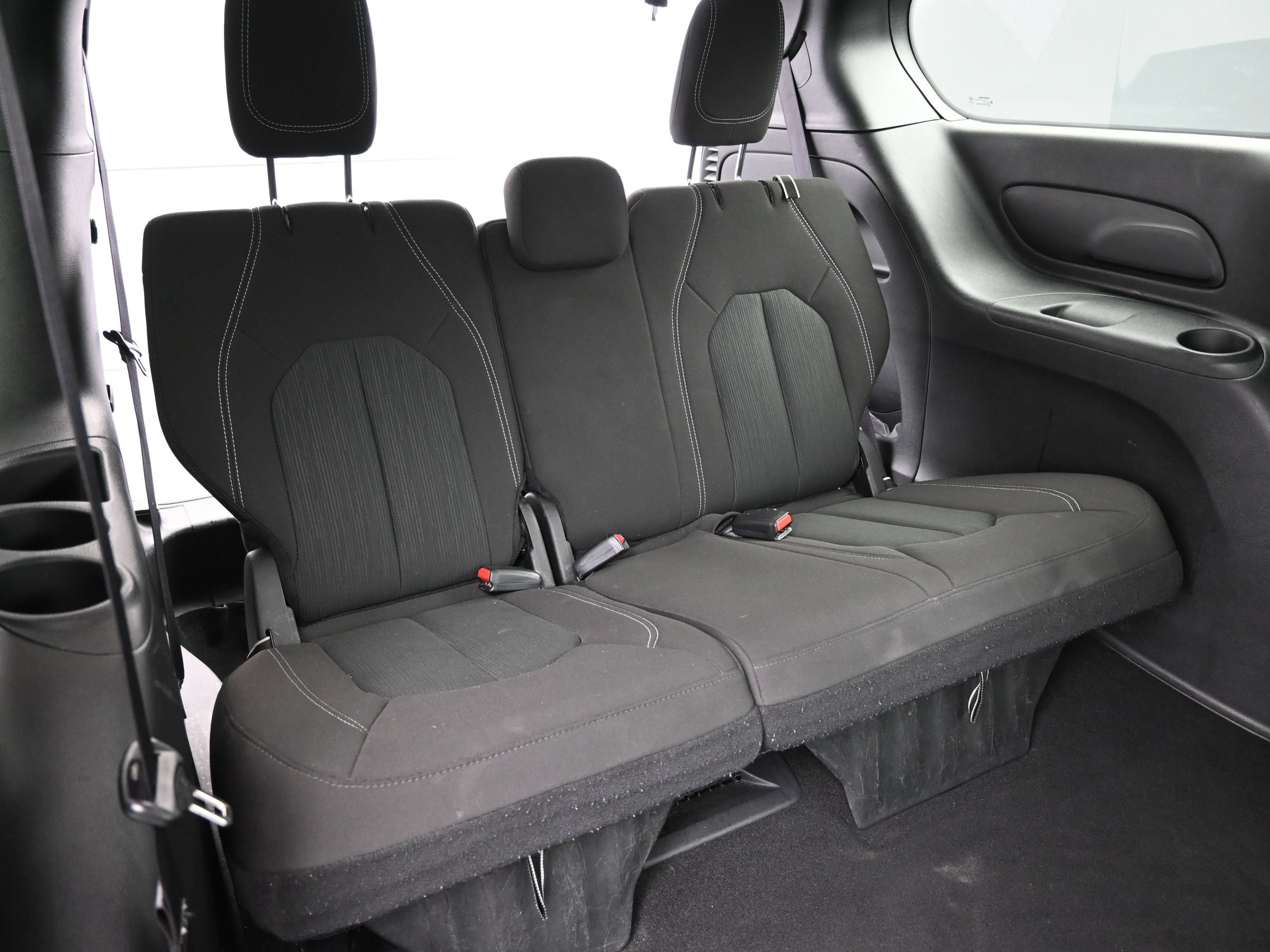 Used 2023 Chrysler Pacifica Touring FWD image 24