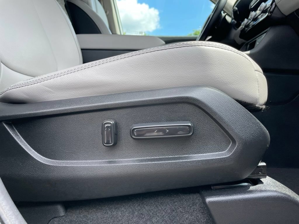 Certified 2025 Honda Pilot EX-L image 32