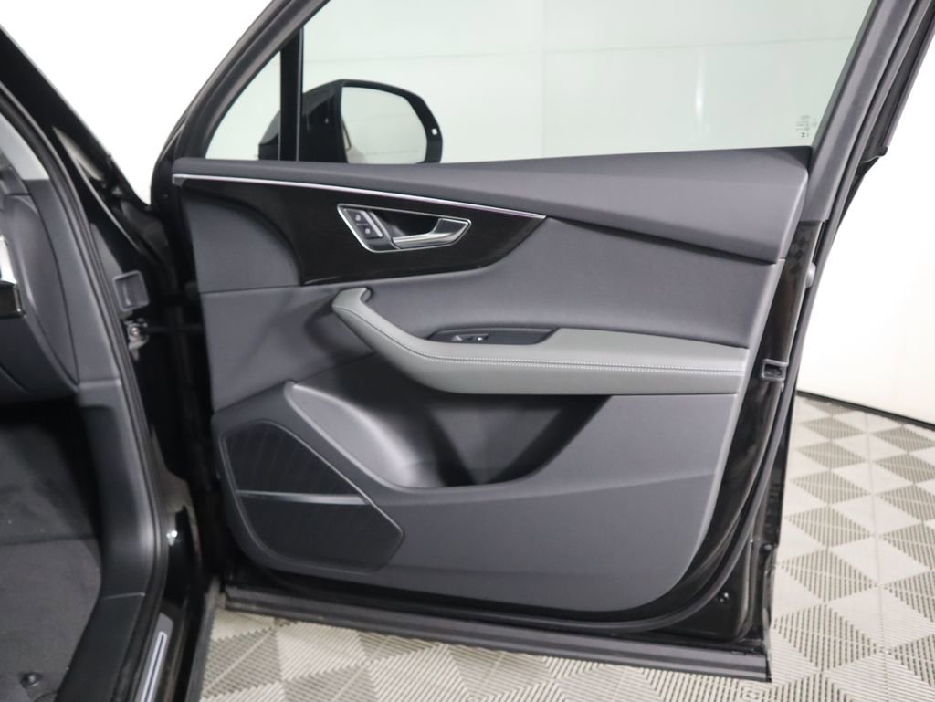 New 2025 Audi Q7 3.0T Premium Plus image 27