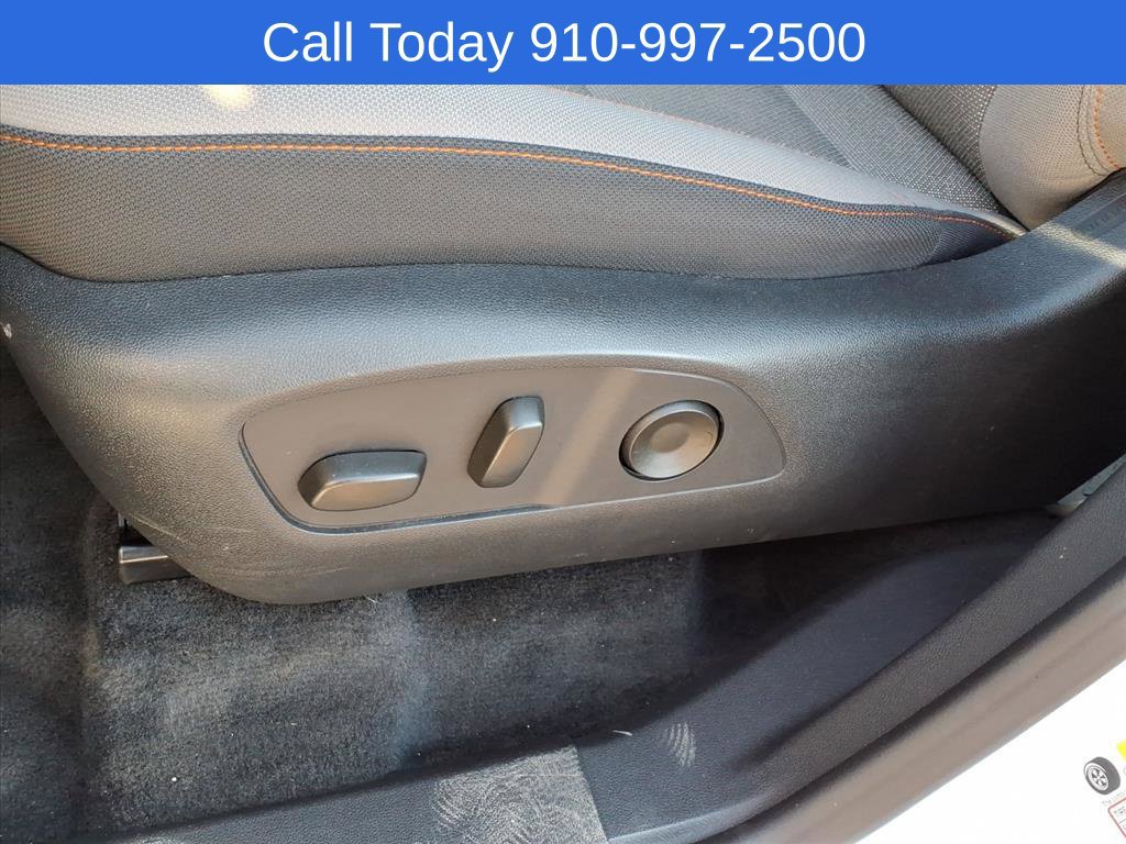 Used 2026 Chevrolet Traverse LT w/ Driver Confidence Package FWD image 11