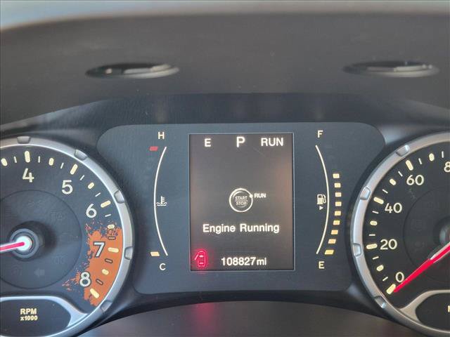 Used 2016 Jeep Renegade Latitude FWD image 11