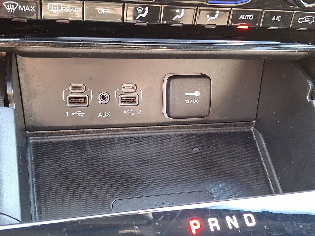 Used 2023 Jeep Grand Cherokee L Altitude image 25