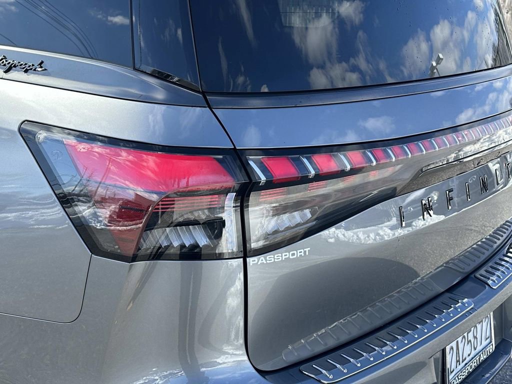 Certified 2025 INFINITI QX80 Autograph w/ Autograph Exterior Package image 10