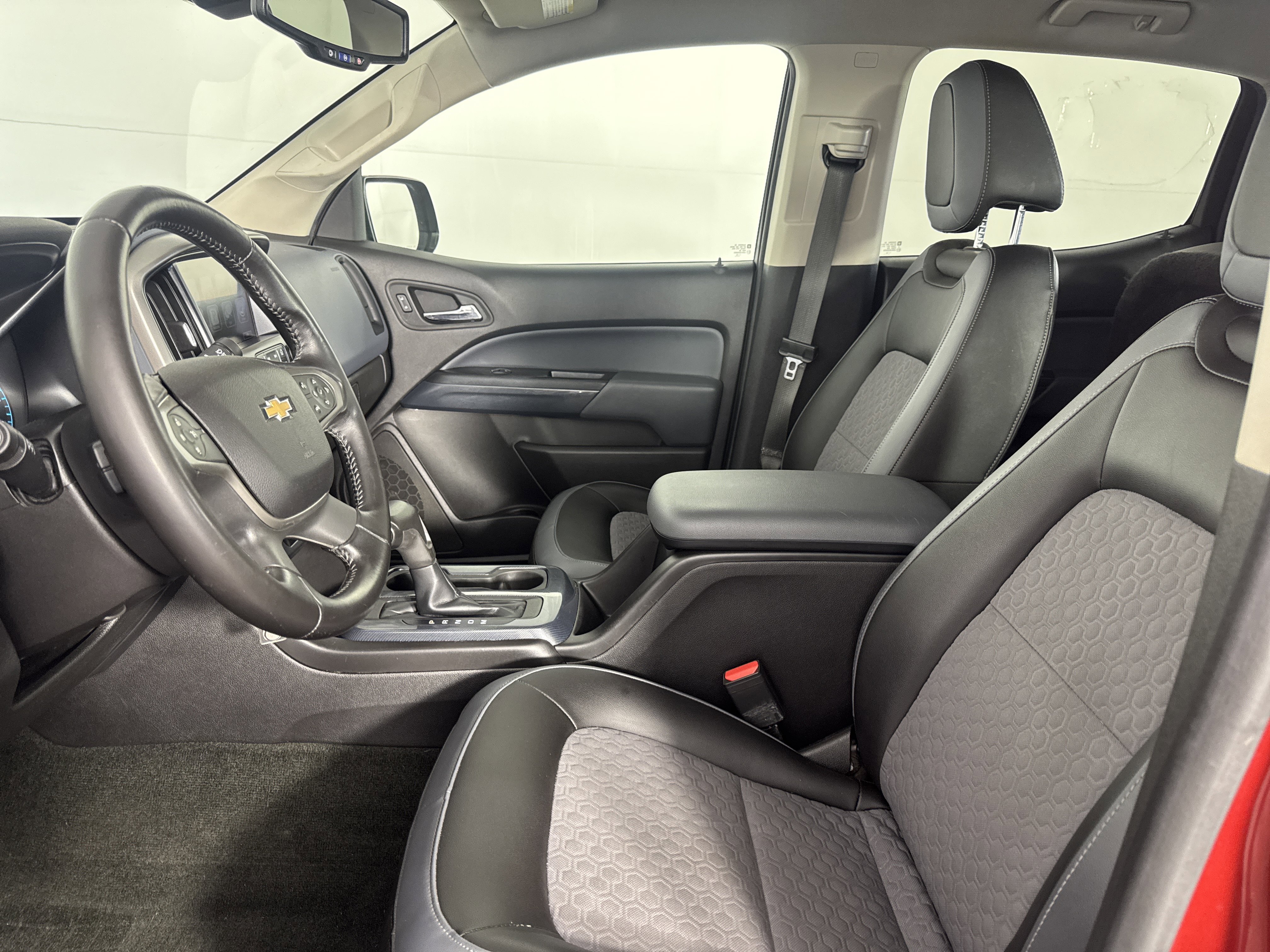 Used 2016 Chevrolet Colorado Z71 image 16