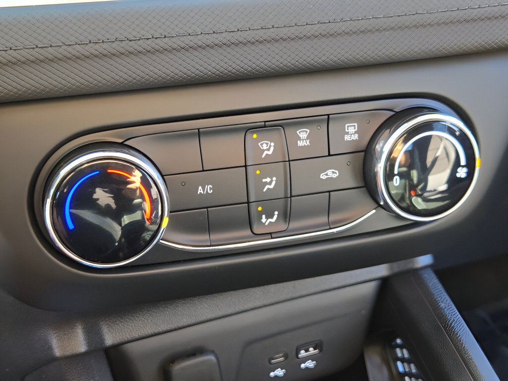 Certified 2024 Chevrolet TrailBlazer LS w/ LS Convenience Package AWD/4WD image 31