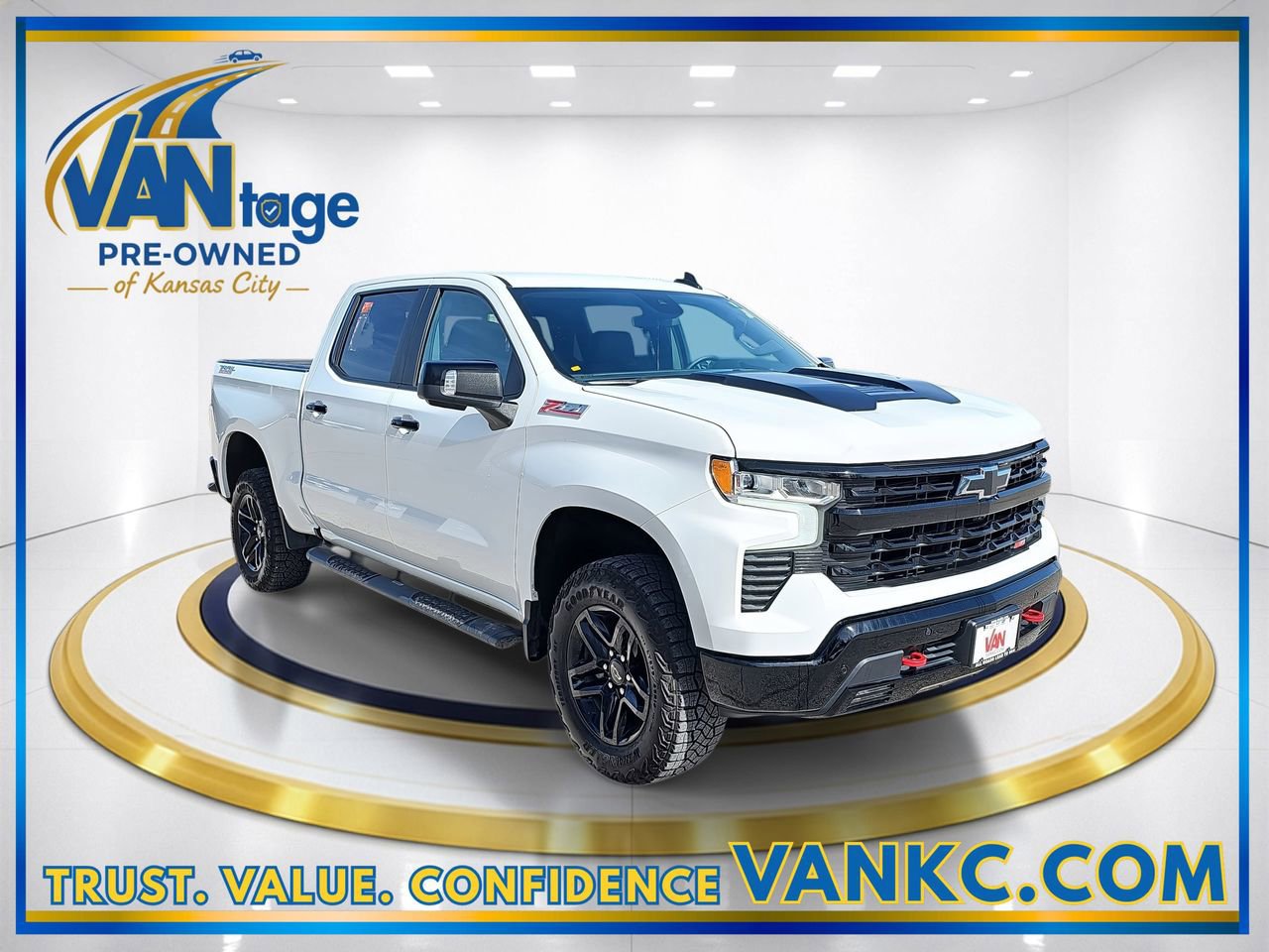 Certified 2024 Chevrolet Silverado 1500 LT Trail Boss w/ Convenience Package II image 3