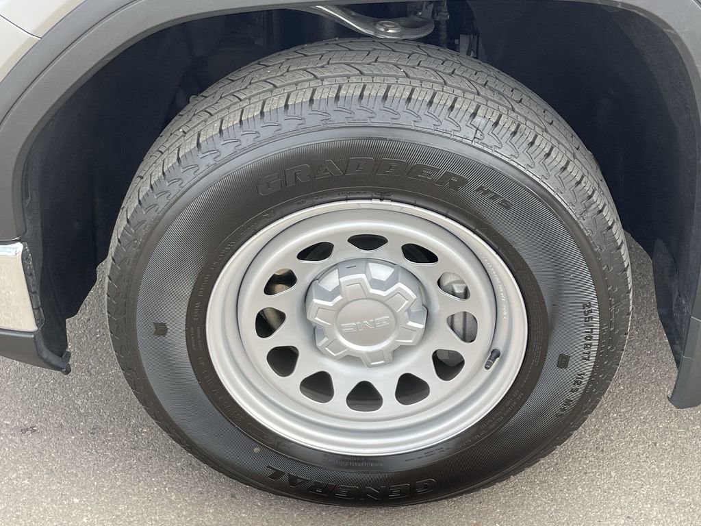 Used 2025 GMC Sierra 1500 Pro w/ Pro Value Package image 33