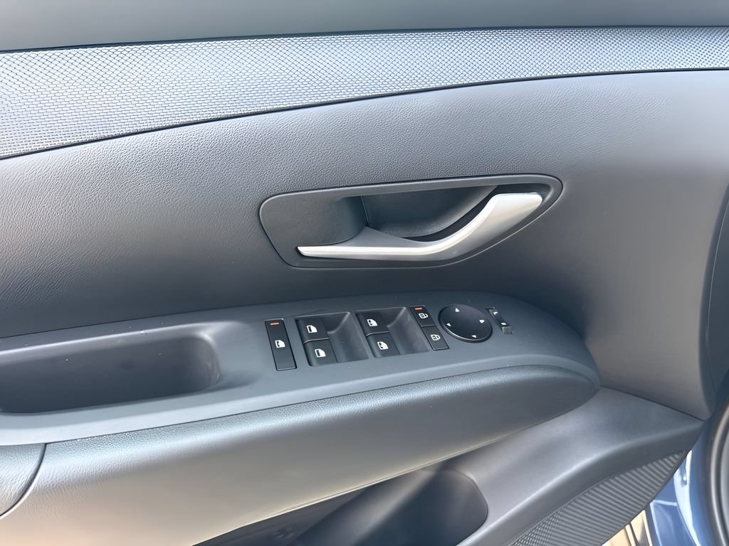 Used 2026 Hyundai Tucson SEL FWD image 16