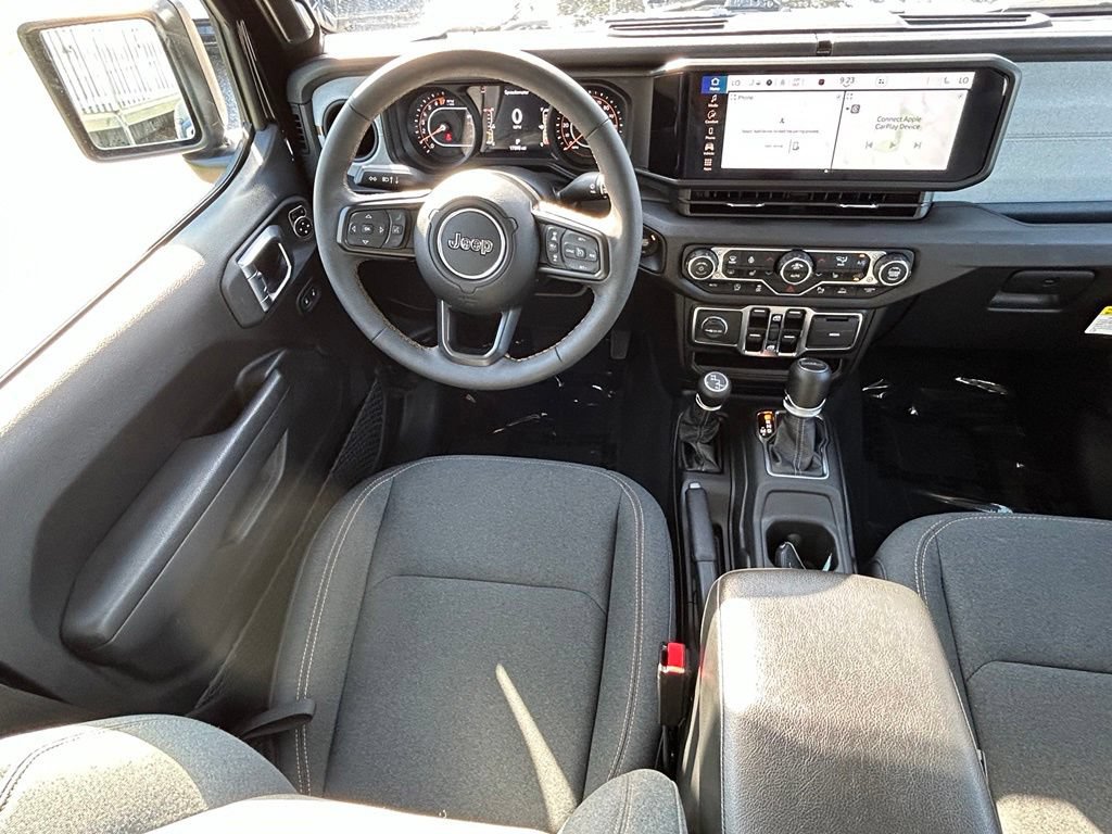 Used 2024 Jeep Gladiator Sport AWD/4WD image 9