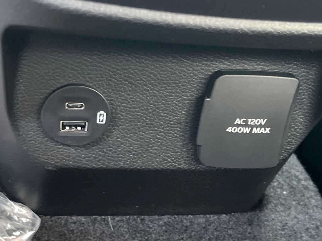 New 2025 Ford Ranger XLT w/ FX4 Off-Road Package AWD/4WD image 17