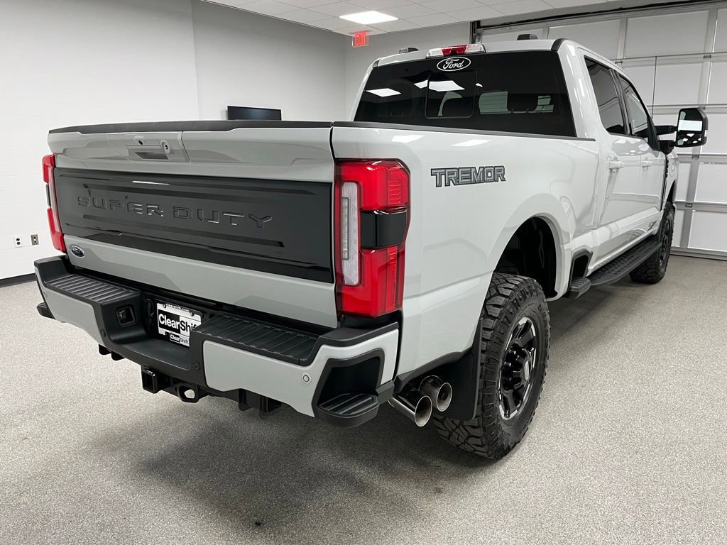 Used 2025 Ford F350 Platinum w/ Tremor Off-Road Package AWD/4WD image 10