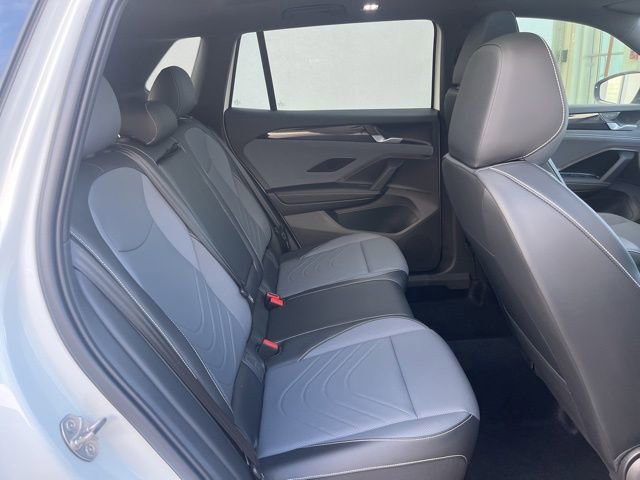 New 2026 Volkswagen Tiguan SE R-Line image 27