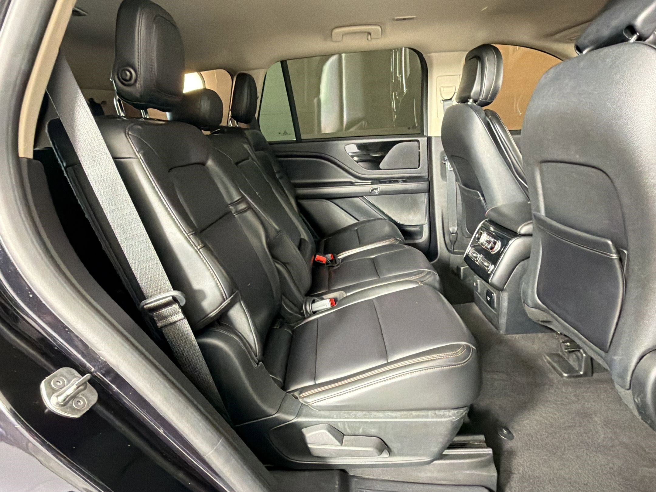 Used 2020 Lincoln Aviator 2WD image 29