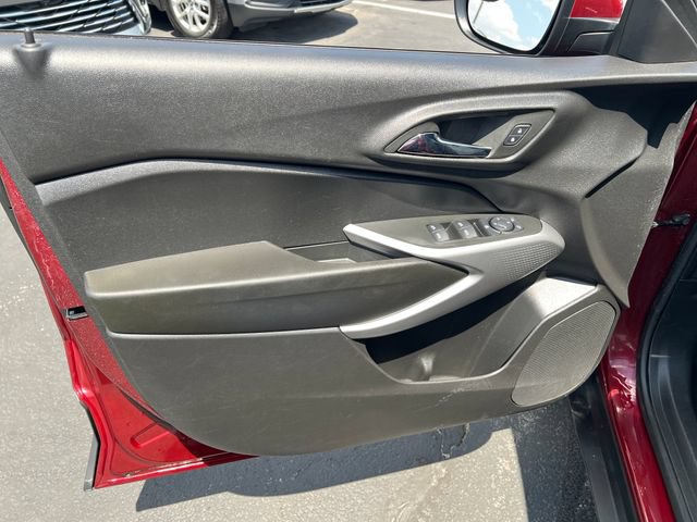 Certified 2024 Chevrolet Trax LS w/ LS Convenience Package FWD image 13