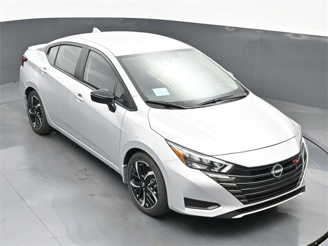 New 2025 Nissan Versa SR w/ Trunk Package image 35