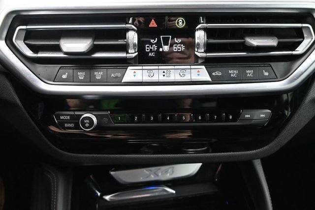 Used 2025 BMW X4 xDrive30i AWD/4WD image 23