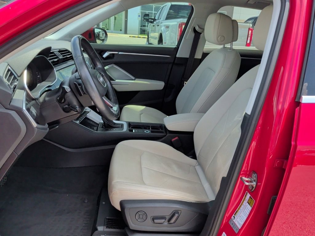 Used 2021 Audi Q3 2.0T Premium Plus w/ Premium Plus Package AWD/4WD image 12