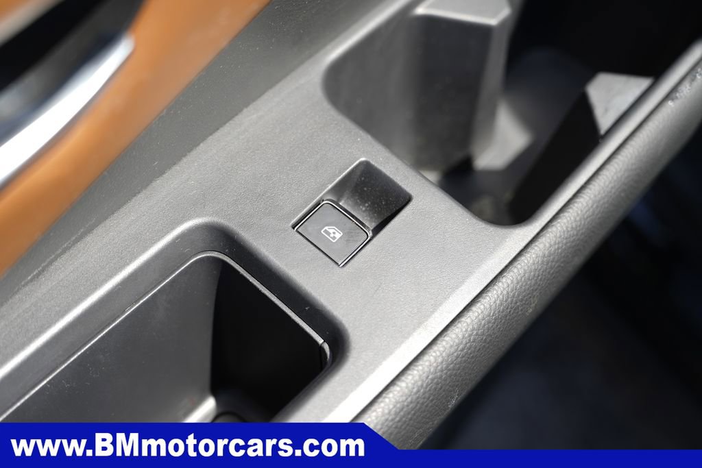 Used 2022 Nissan Pathfinder Platinum w/ Cargo Package AWD/4WD image 31