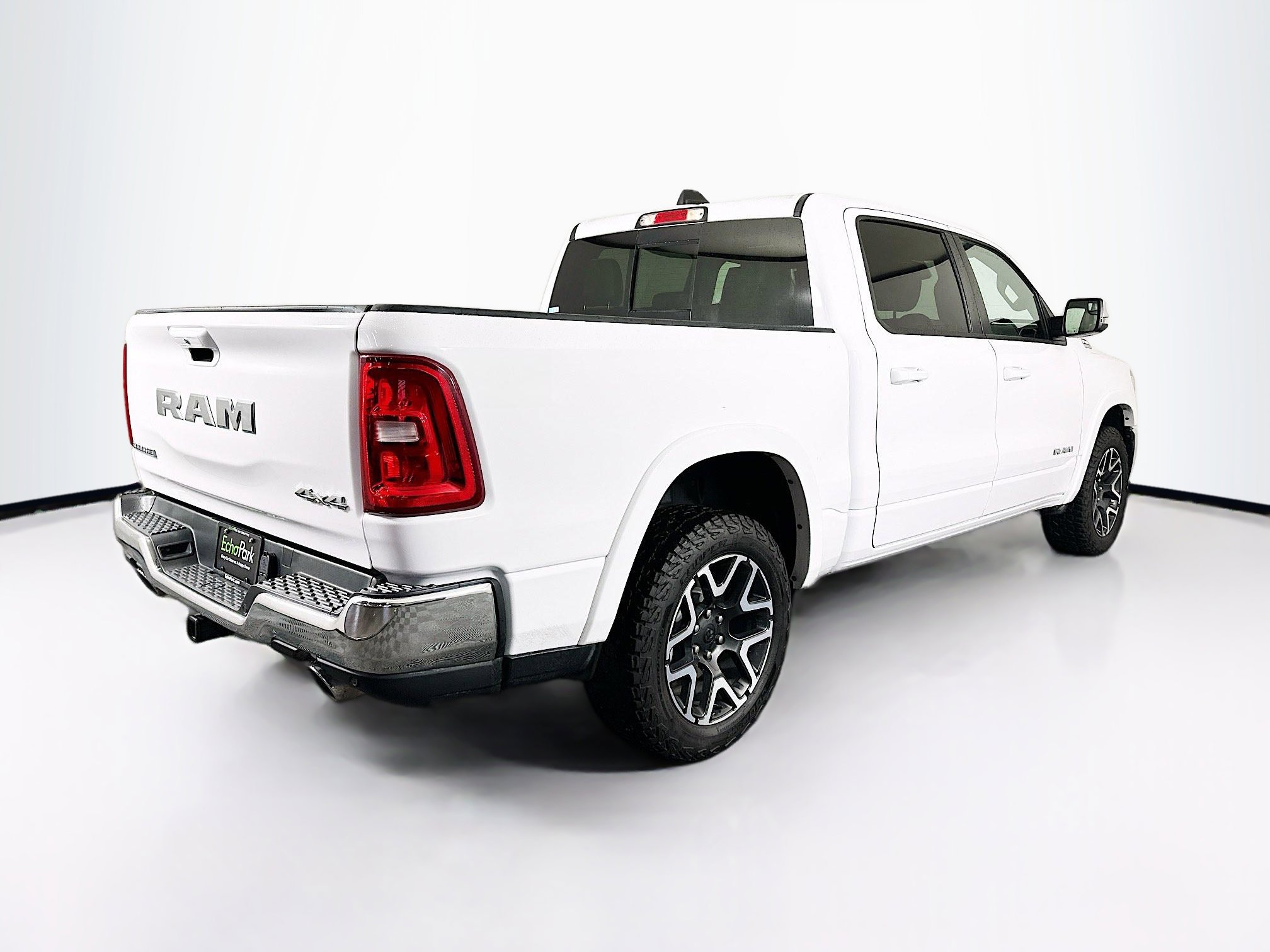 Used 2025 RAM 1500 Laramie image 9