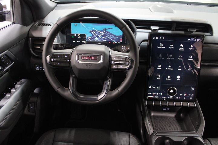 New 2026 GMC Terrain AT4 w/ Convenience Package III image 28