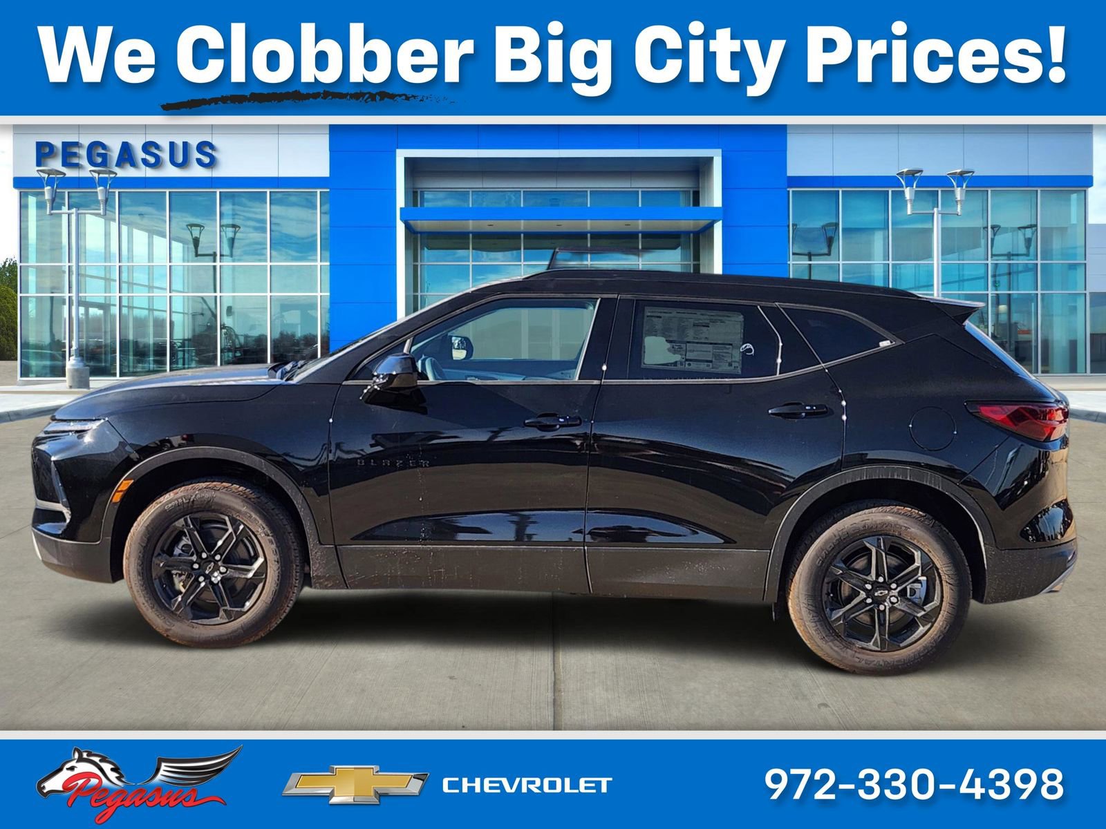 New 2026 Chevrolet Blazer LT w/ Midnight/Sport Edition FWD image 3