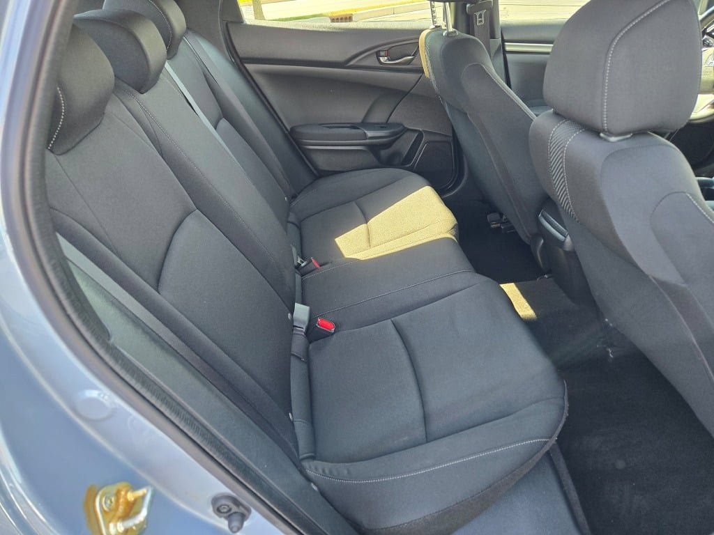 Used 2017 Honda Civic Sport image 12
