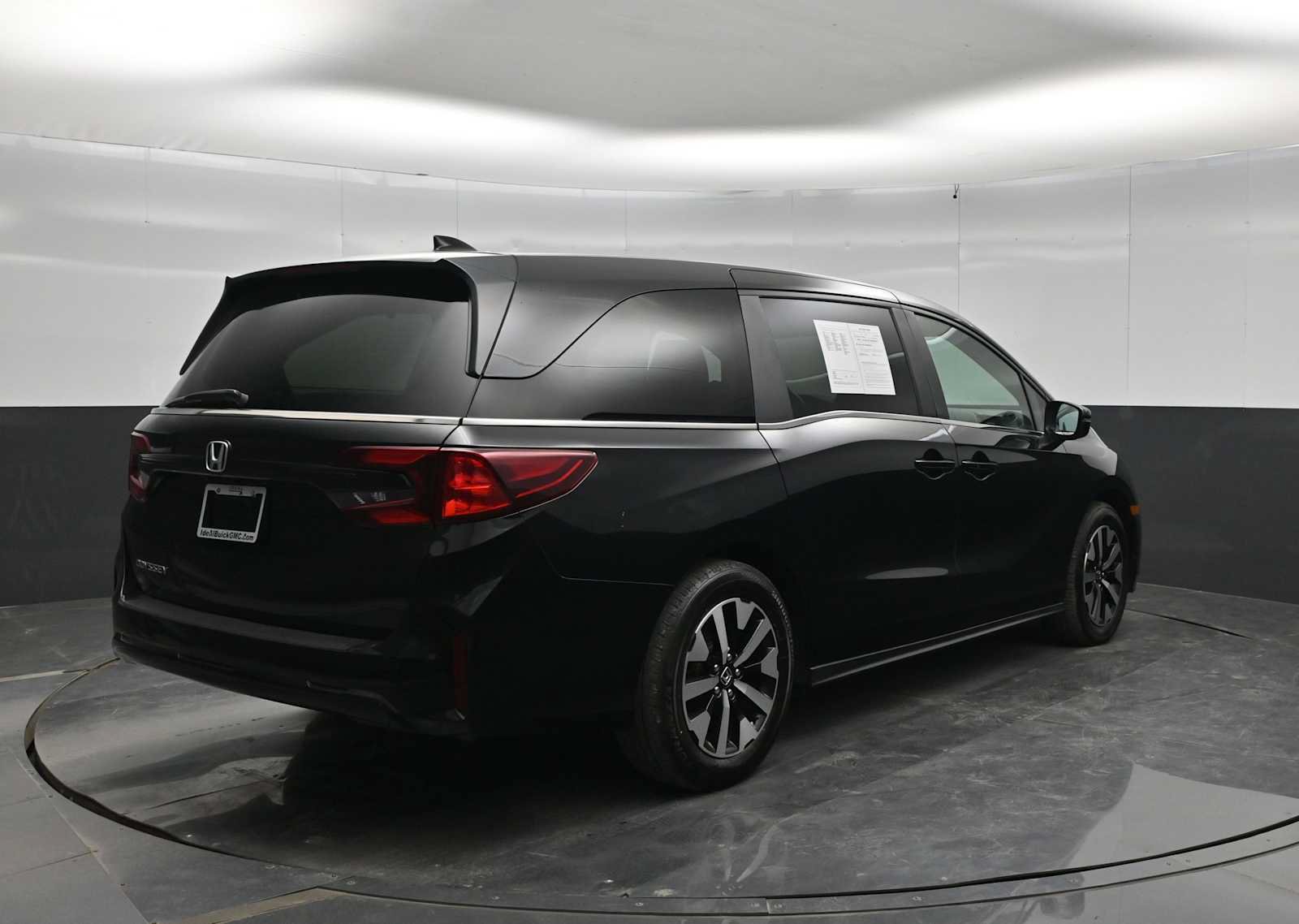 Used 2025 Honda Odyssey EX-L image 7