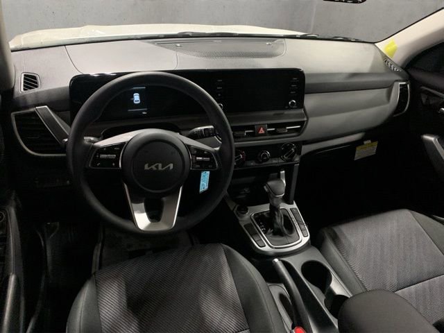 New 2026 Kia Seltos LX image 9