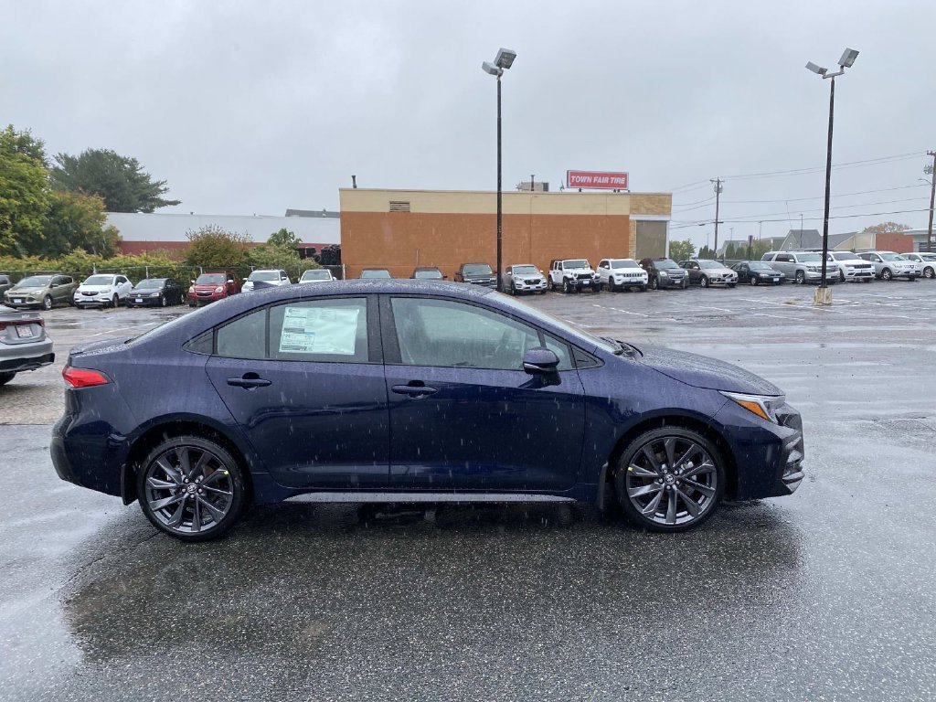 New 2026 Toyota Corolla SE w/ SE Package FWD image 2