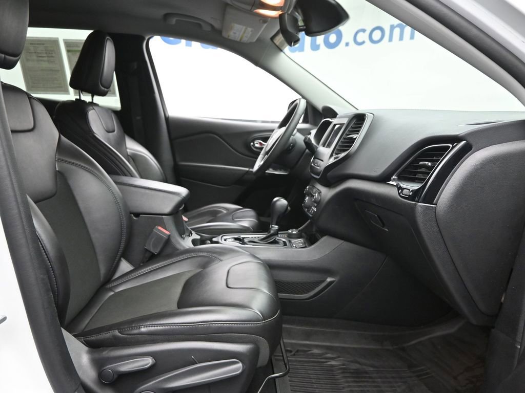 Used 2021 Jeep Cherokee Latitude Plus image 7