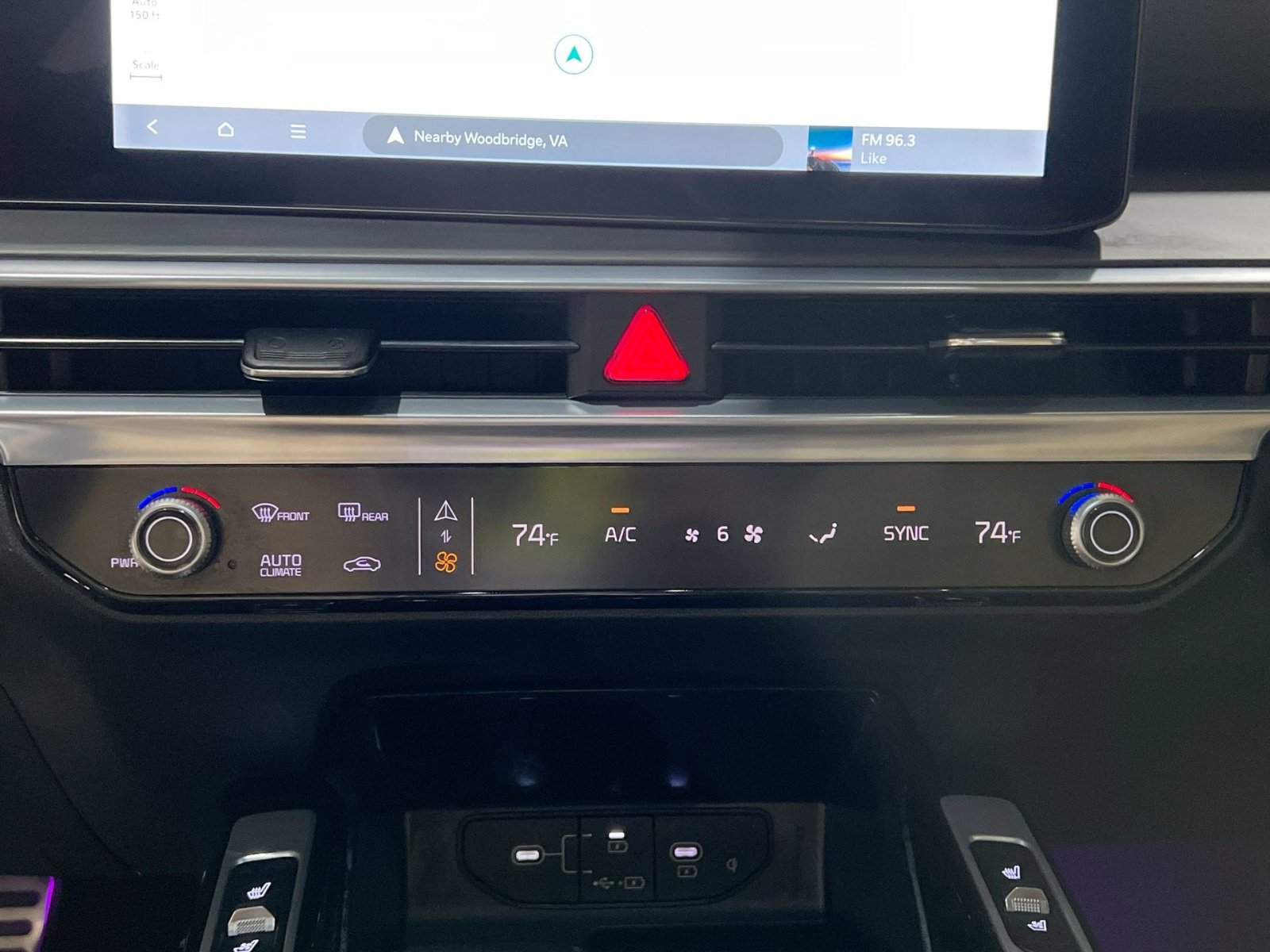 Used 2024 Kia Sorento SX Prestige w/ Olive Brown Leather Package image 20