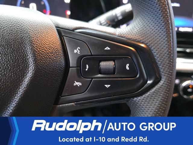 Used 2025 Chevrolet Trax LT FWD image 16