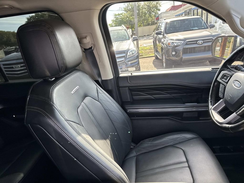 Used 2019 Ford Expedition Max Platinum image 12