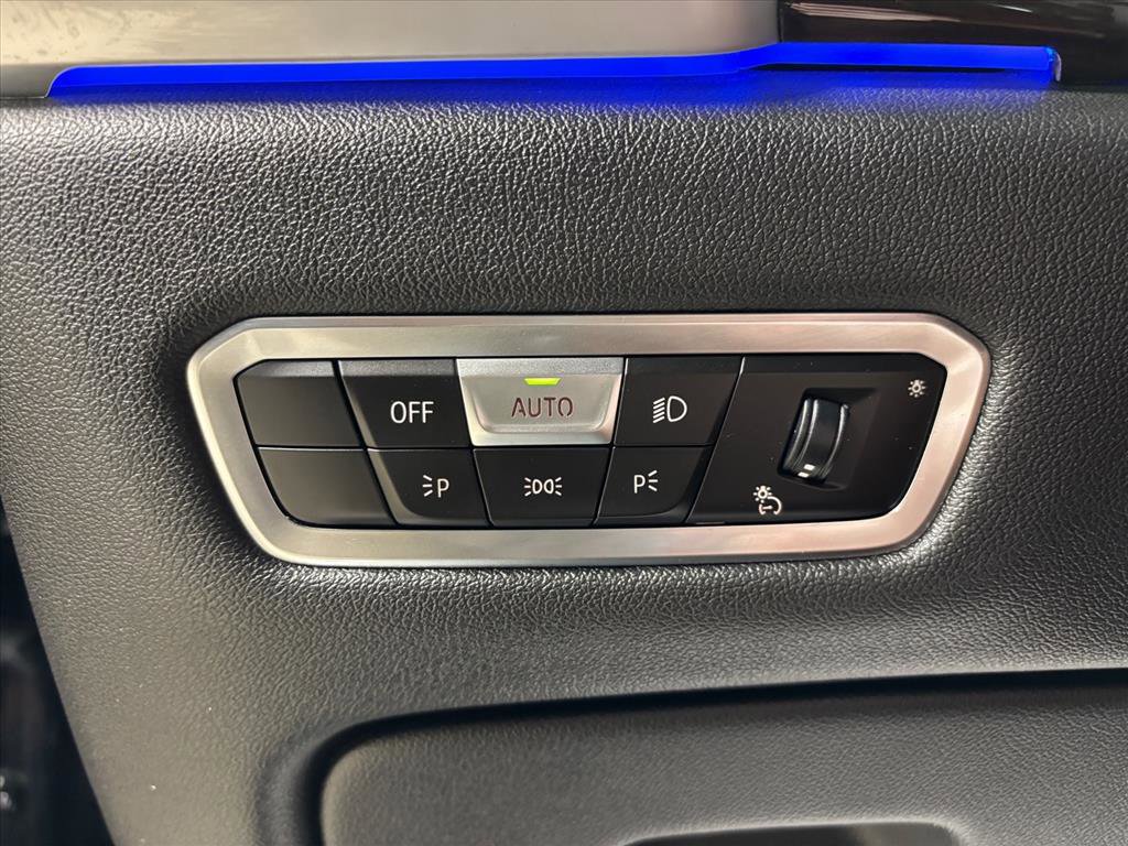 Used 2023 BMW X6 xDrive40i w/ M Sport Package image 22