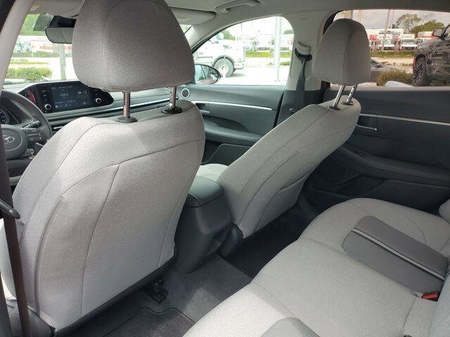 Used 2021 Hyundai Sonata SE FWD image 16