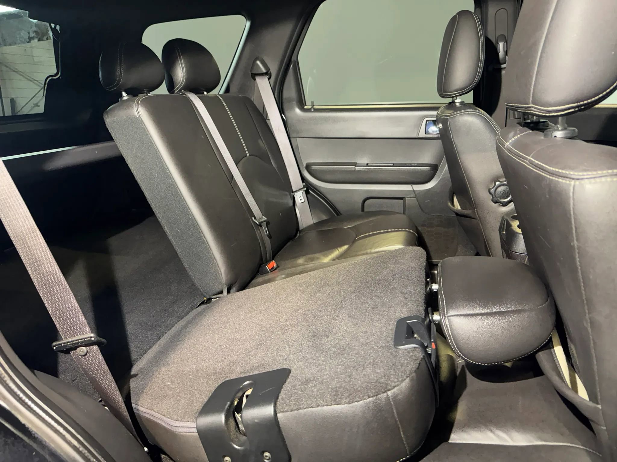 Used 2008 Mercury Mariner Premier image 28