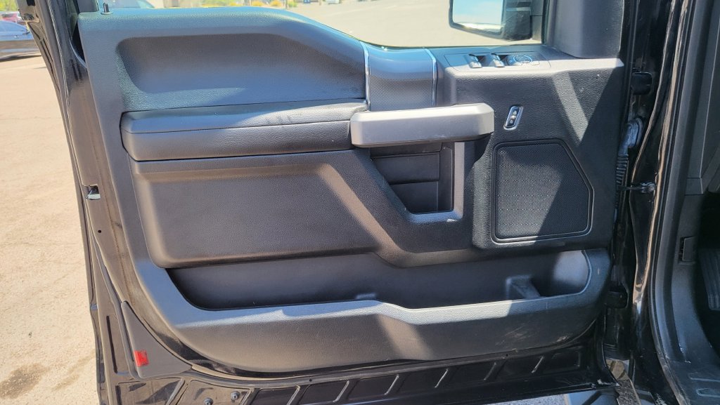 Used 2017 Ford F150 XLT w/ Equipment Group 302A Luxury AWD/4WD image 26