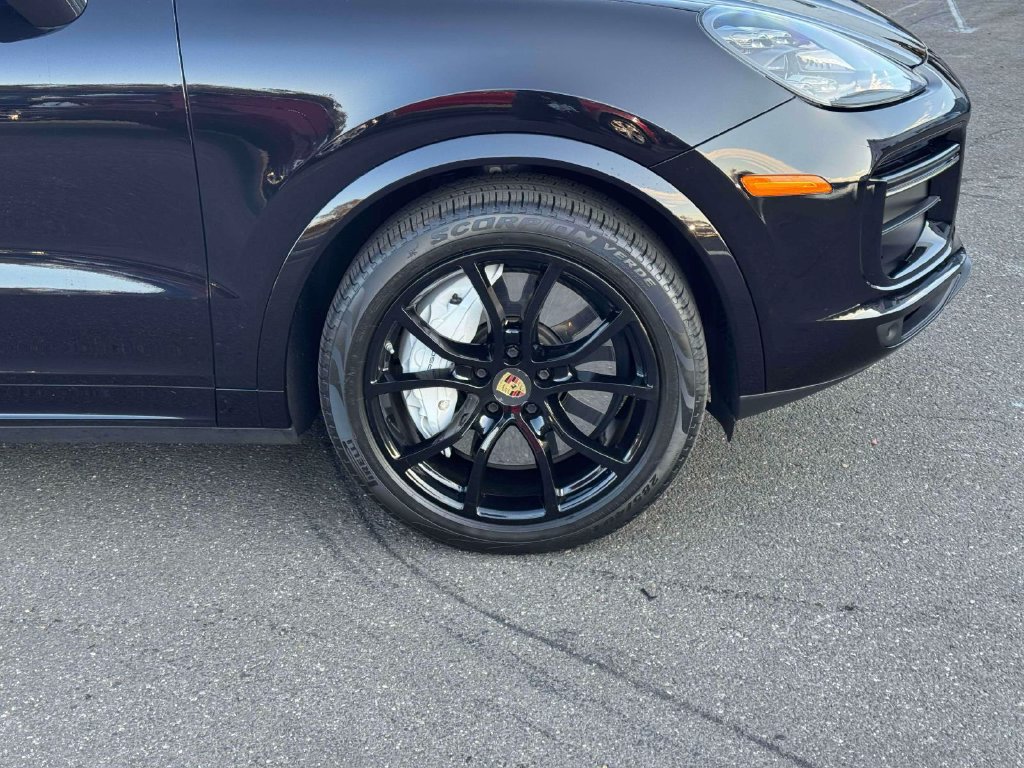 Used 2019 Porsche Cayenne Turbo AWD/4WD image 9