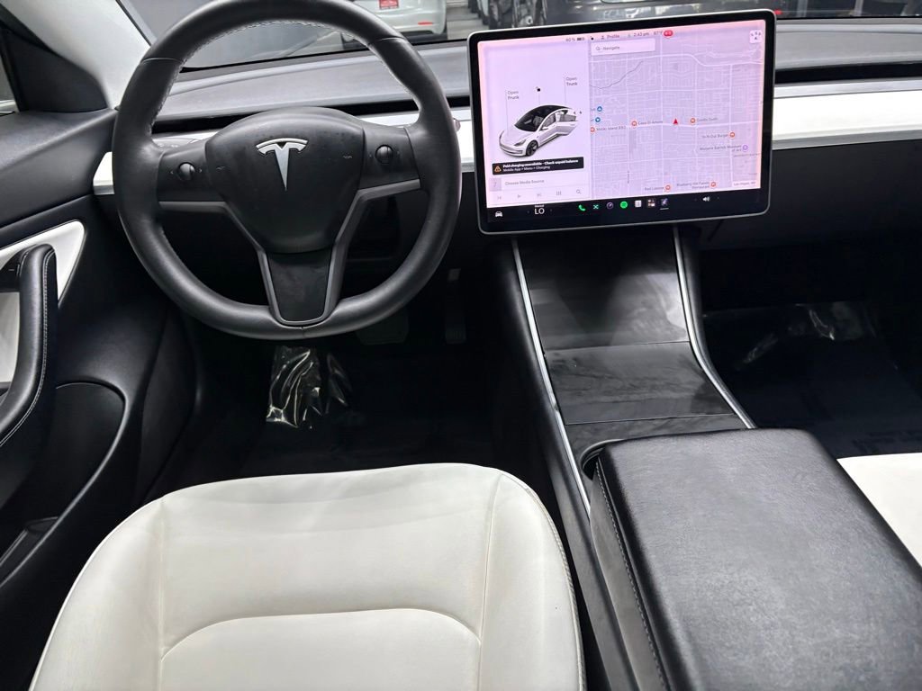 Used 2020 Tesla Model 3 Standard Range Plus RWD image 31