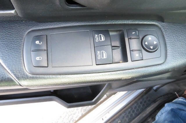 Used 2022 RAM 3500 Tradesman image 13