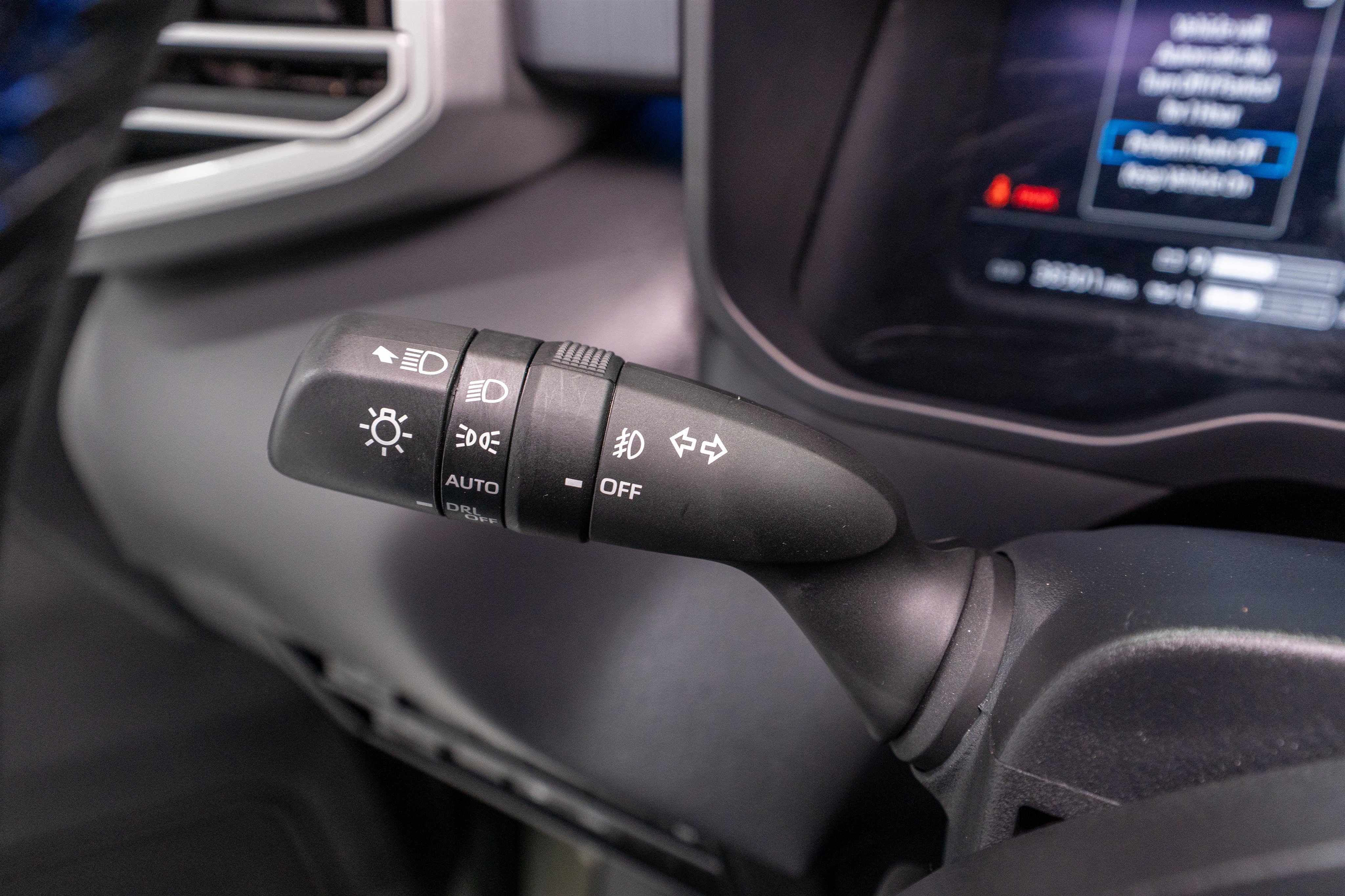 Used 2024 Toyota Sequoia Platinum AWD/4WD image 31