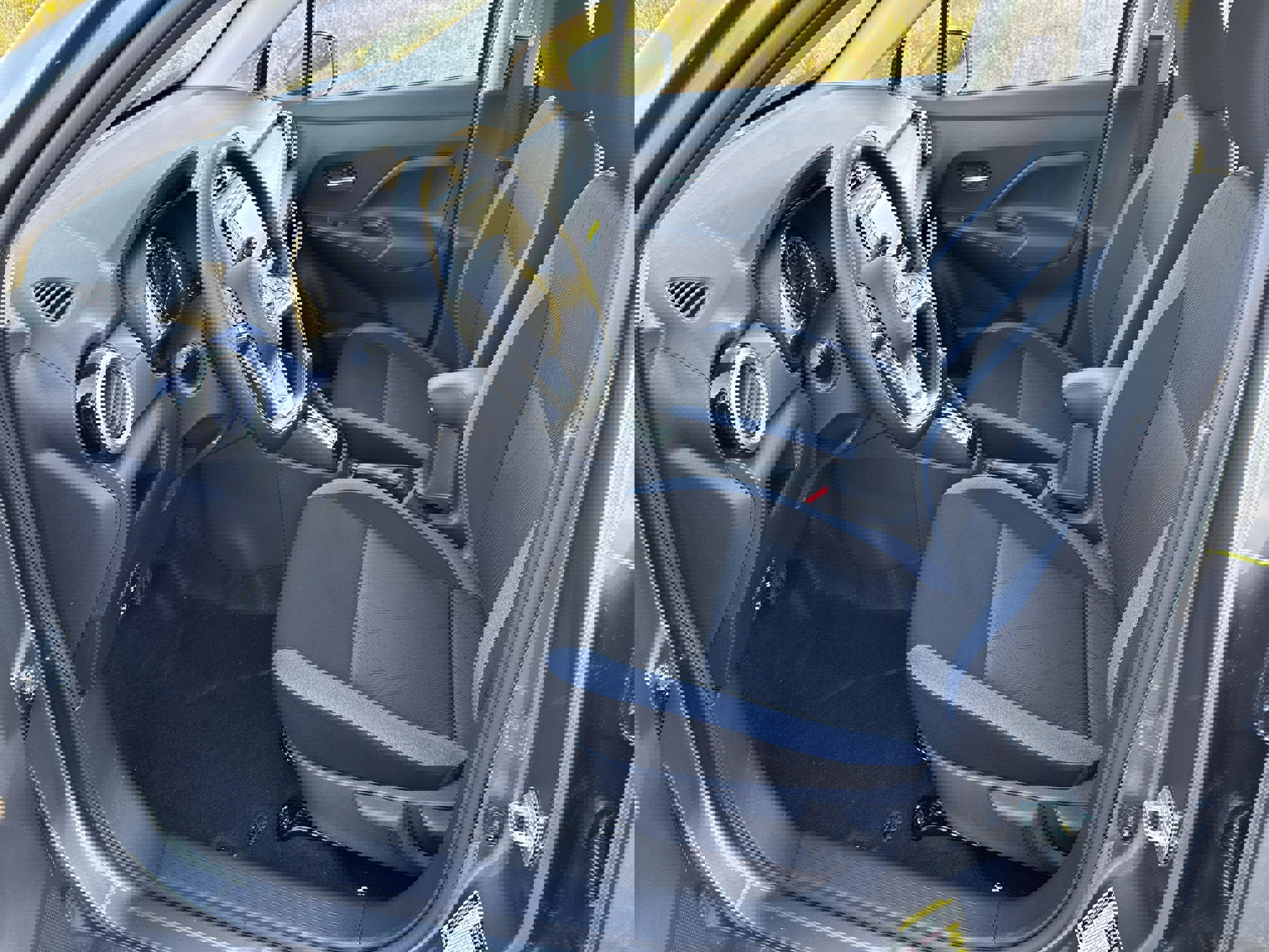 New 2025 Nissan Versa SV w/ Trunk Package image 4