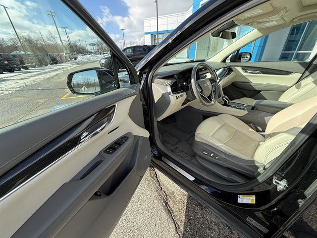 Used 2020 Cadillac XT6 Premium Luxury image 11