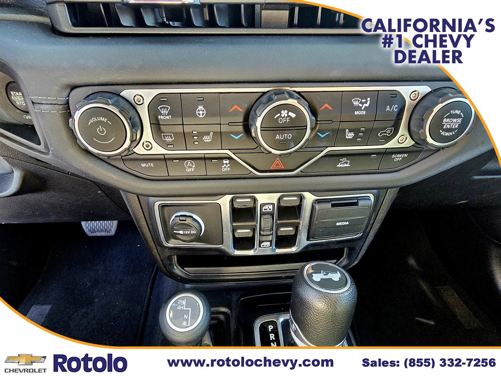 Used 2024 Jeep Wrangler Sahara image 24