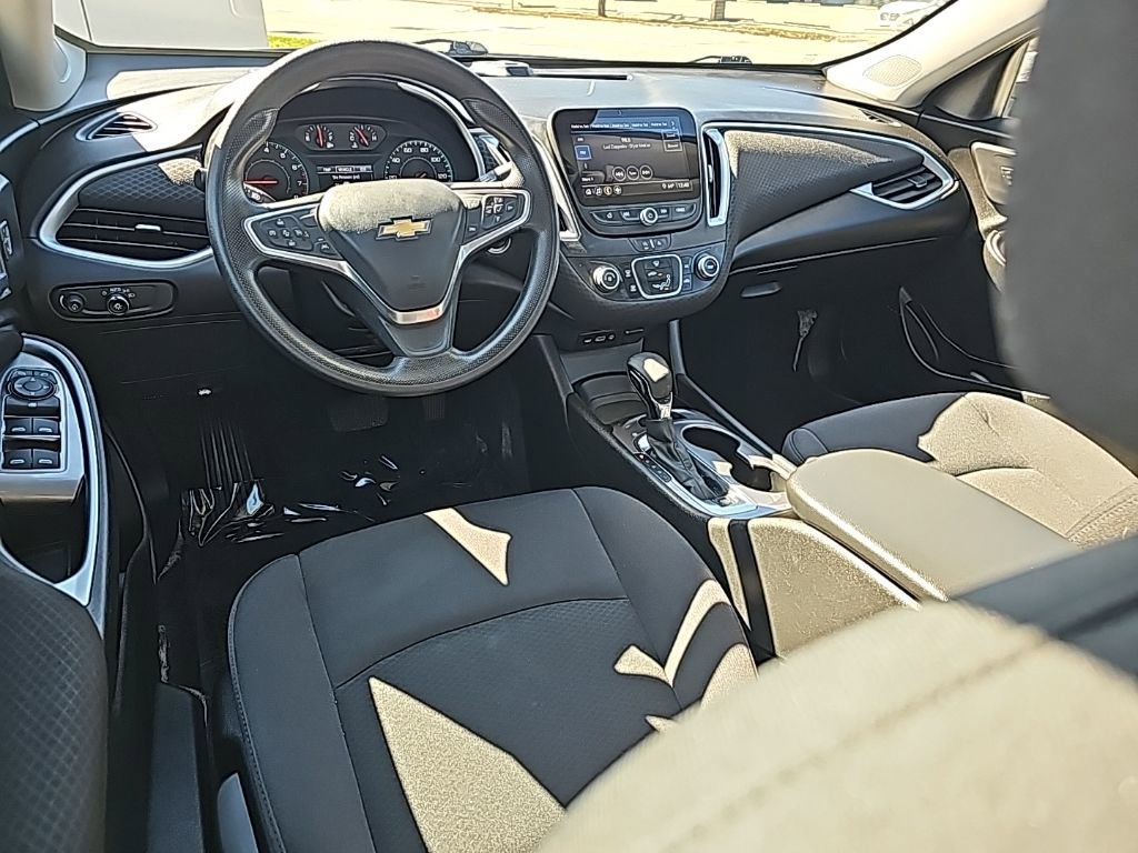 Used 2023 Chevrolet Malibu LS image 19