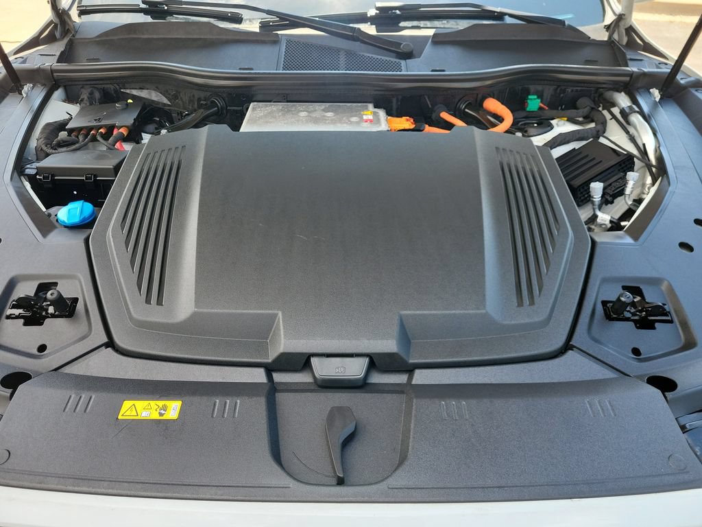 Used 2021 Audi e-tron Premium w/ Convenience Plus Package AWD/4WD image 21