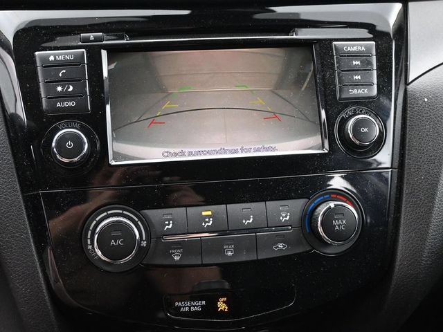 Used 2022 Nissan Rogue Sport S FWD image 19