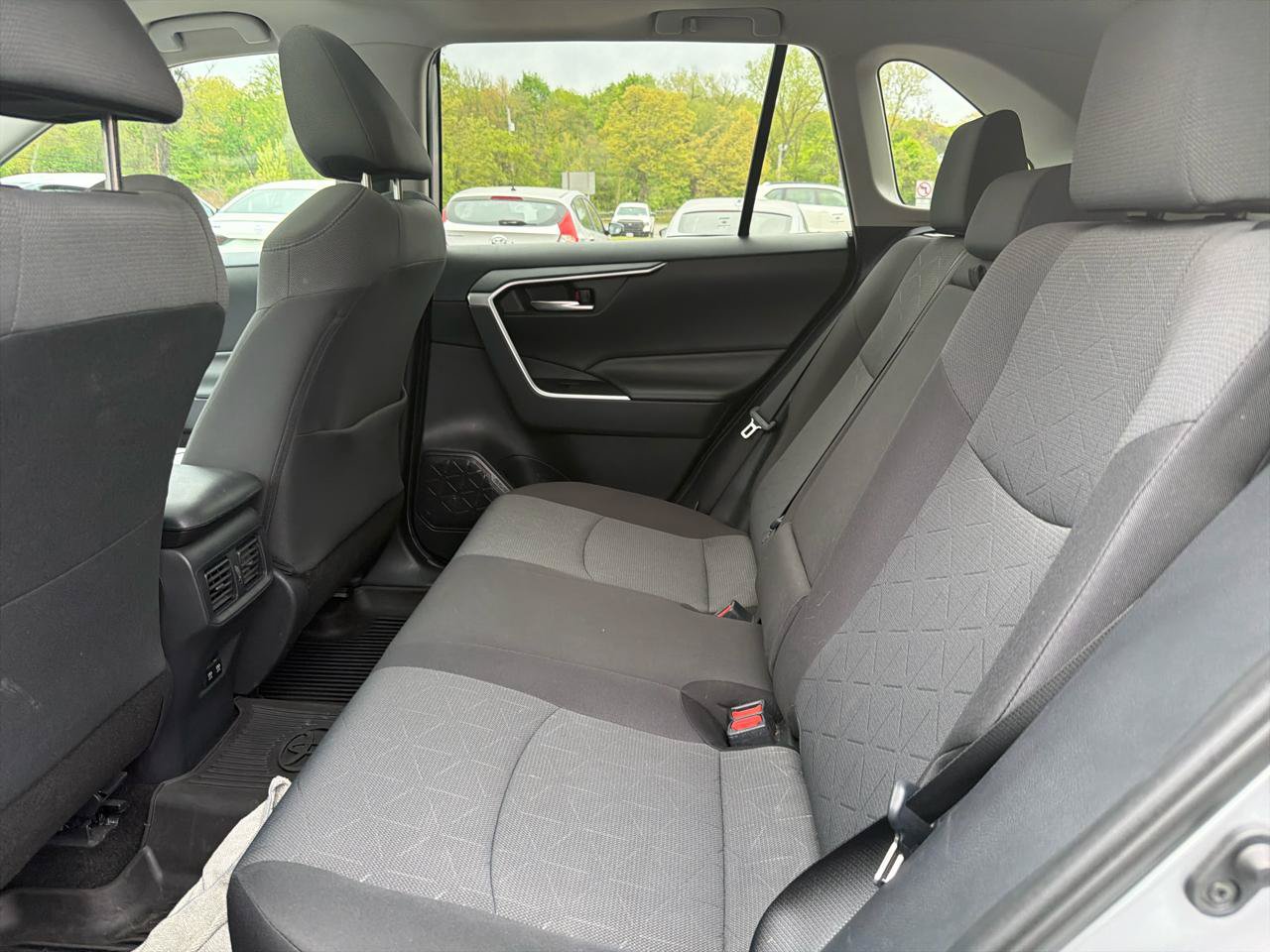 Used 2019 Toyota RAV4 XLE w/ Convenience Package AWD/4WD image 22