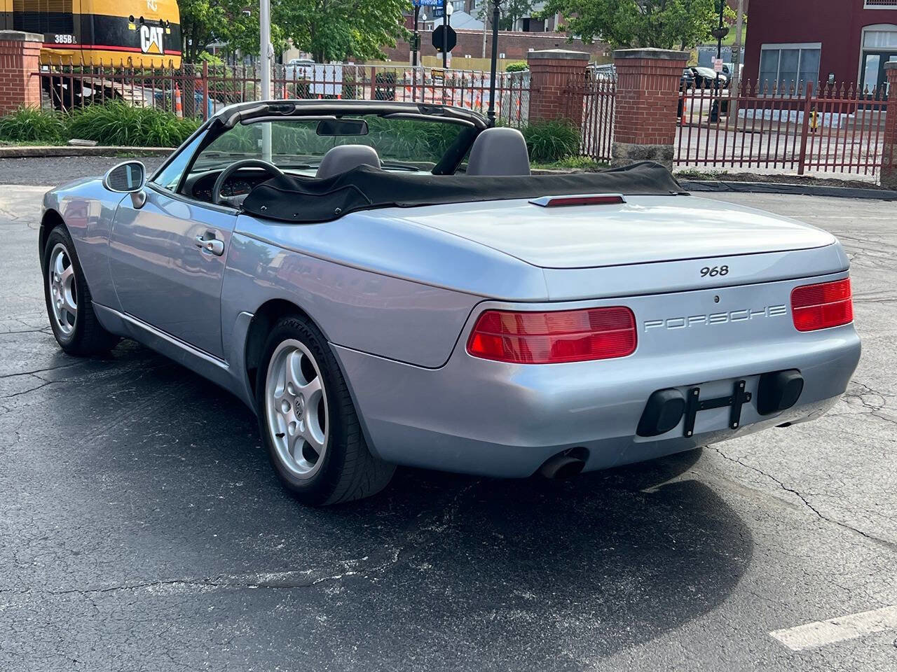 Used 1994 Porsche 968 Cabriolet RWD image 6